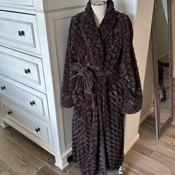 Soma S/M Luxe textured Plush Brown Robe - Picture 1 of 6